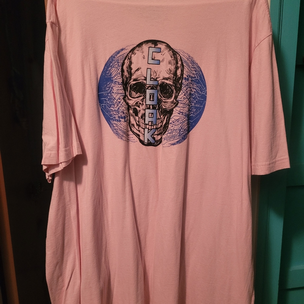 Cloak glow in the dark skull tee 4XL